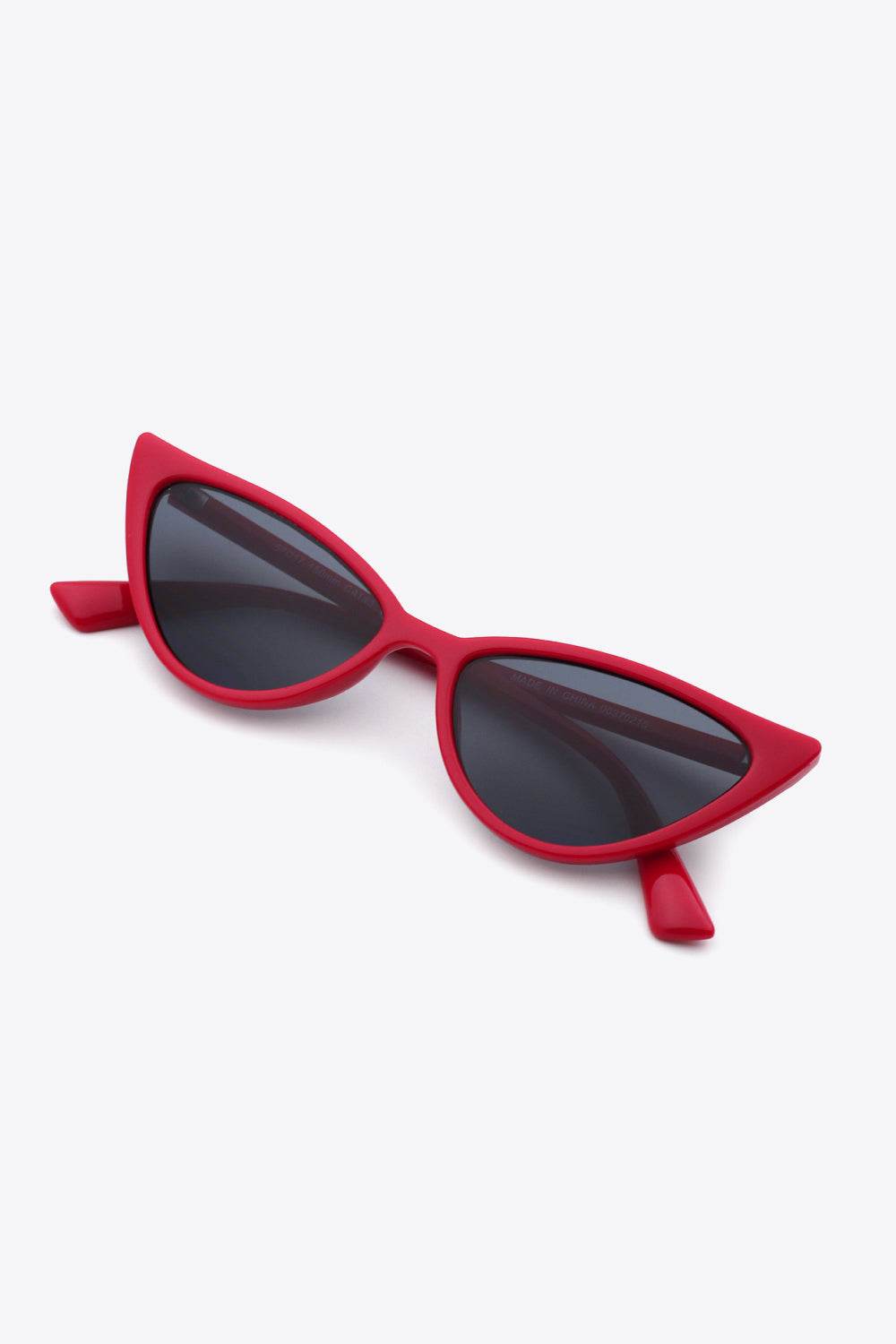 Polycarbonate Cat-Eye Sunglasses - Hovatok
