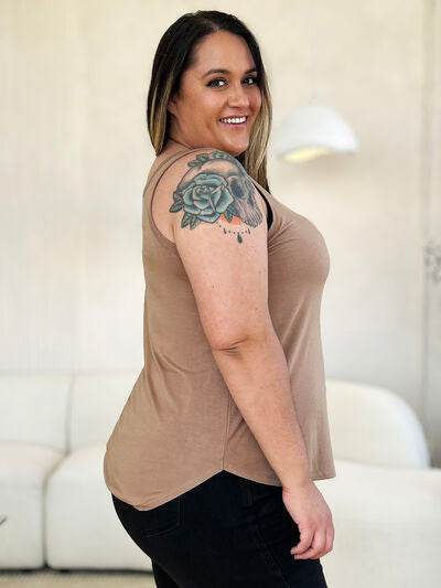 Basic Bae Full Size Round Neck Curved Hem Tank - Hovatok
