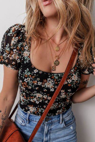 Printed Scoop Neck Short Sleeve Bodysuit - Hovatok