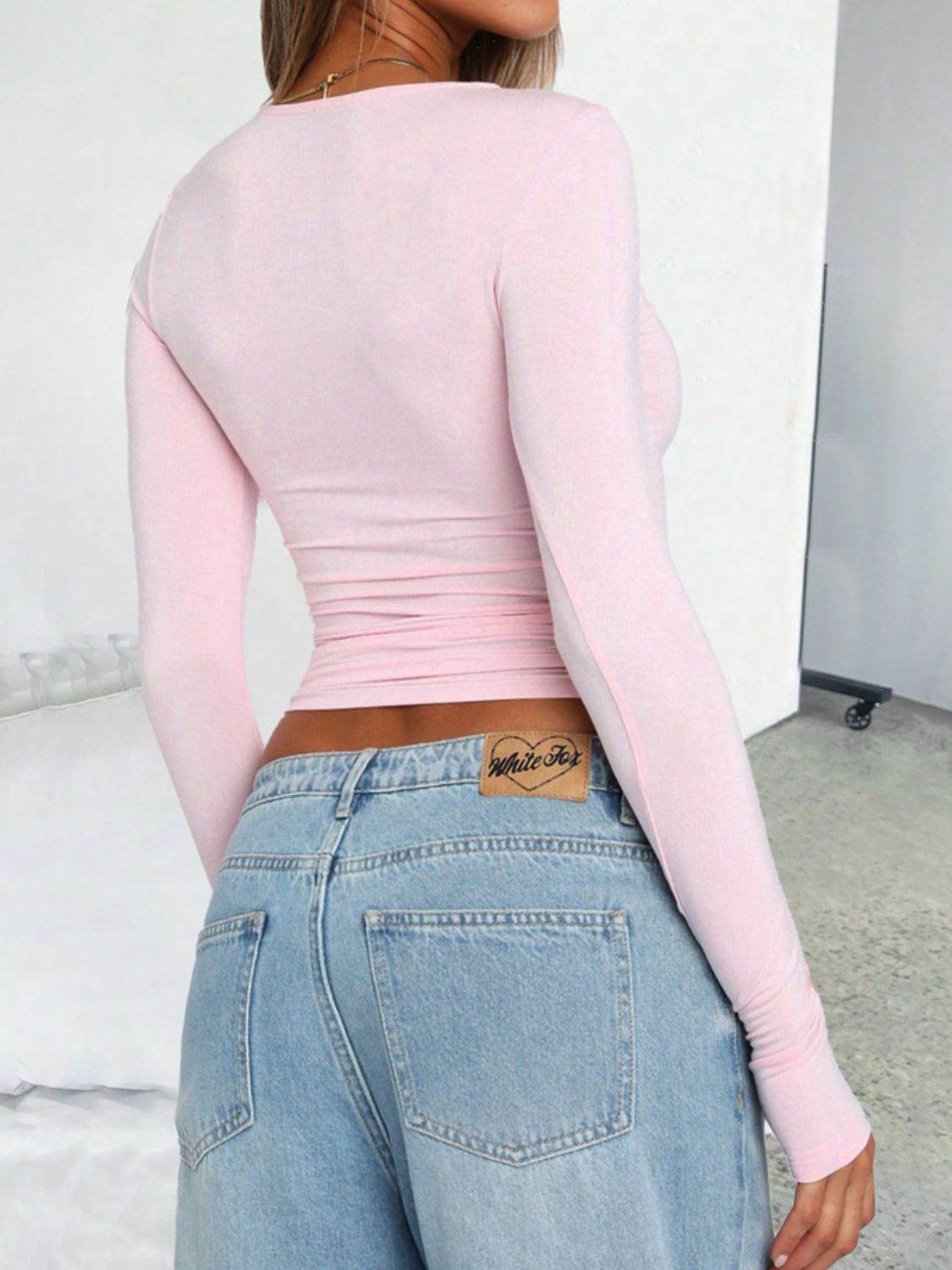 Devine Star Round Neck Long Sleeve T-Shirt - Hovatok