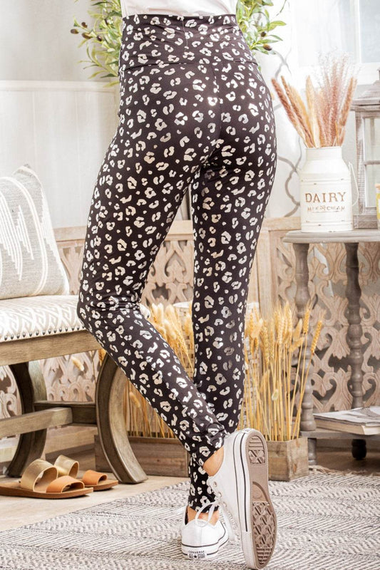 Heimish Full Size Leopard High Waist Leggings - Hovatok