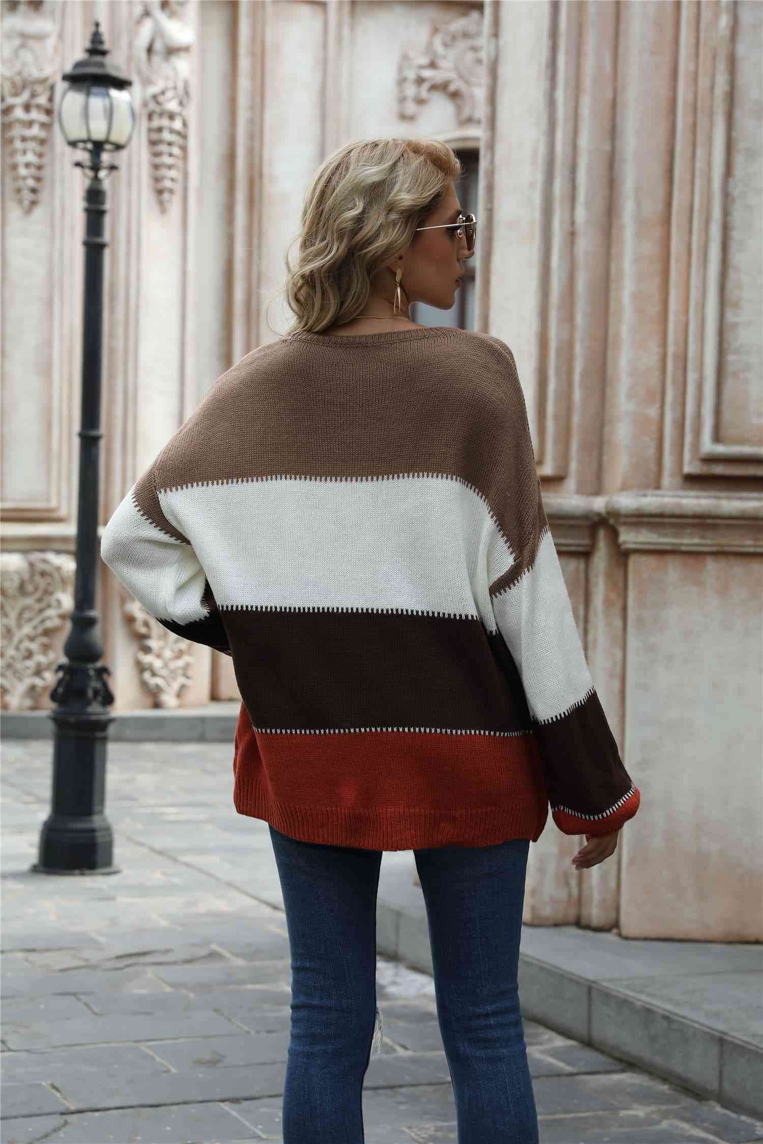 Angel Wings Color Block Round Neck Sweater - Hovatok