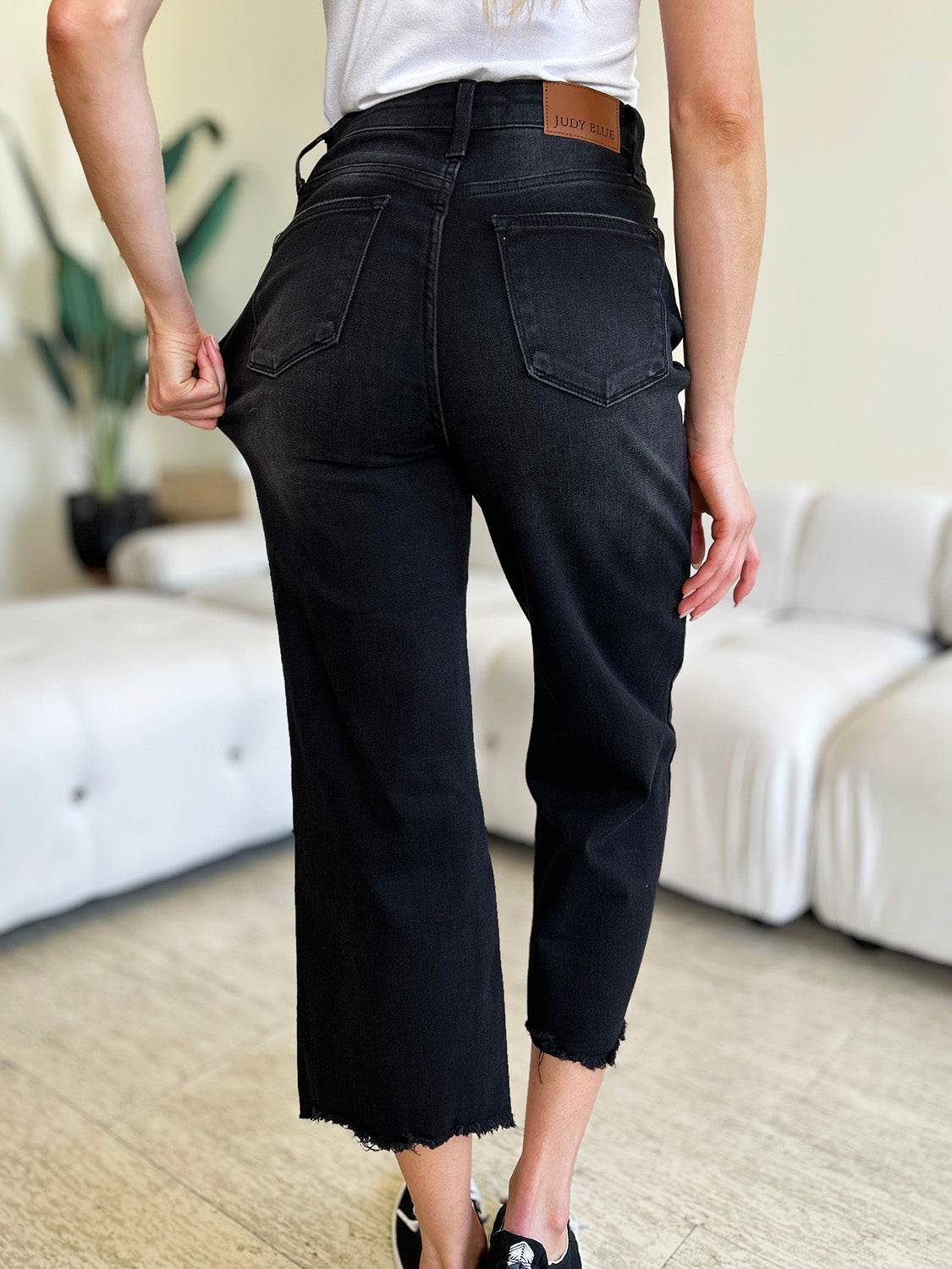Judy Blue Full Size High Waist Button Fly Jeans - Hovatok