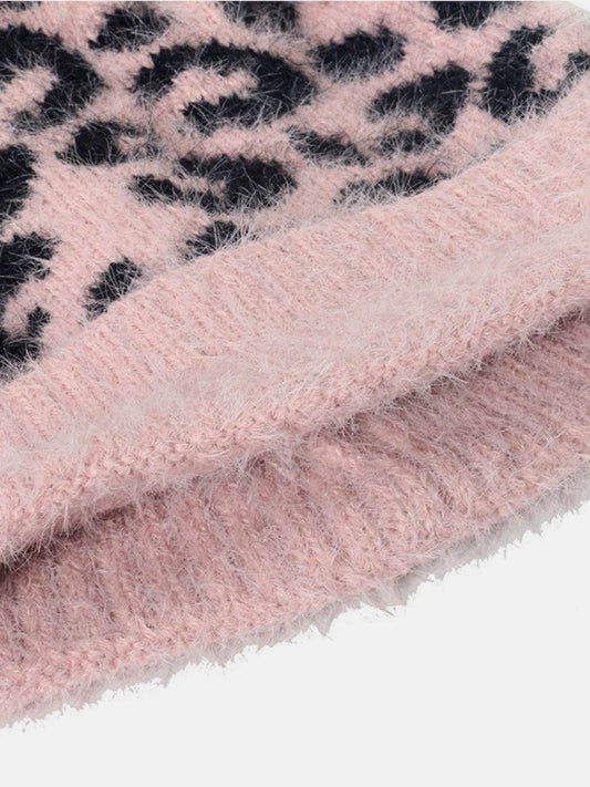 Leopard Hat with Pompom - Hovatok