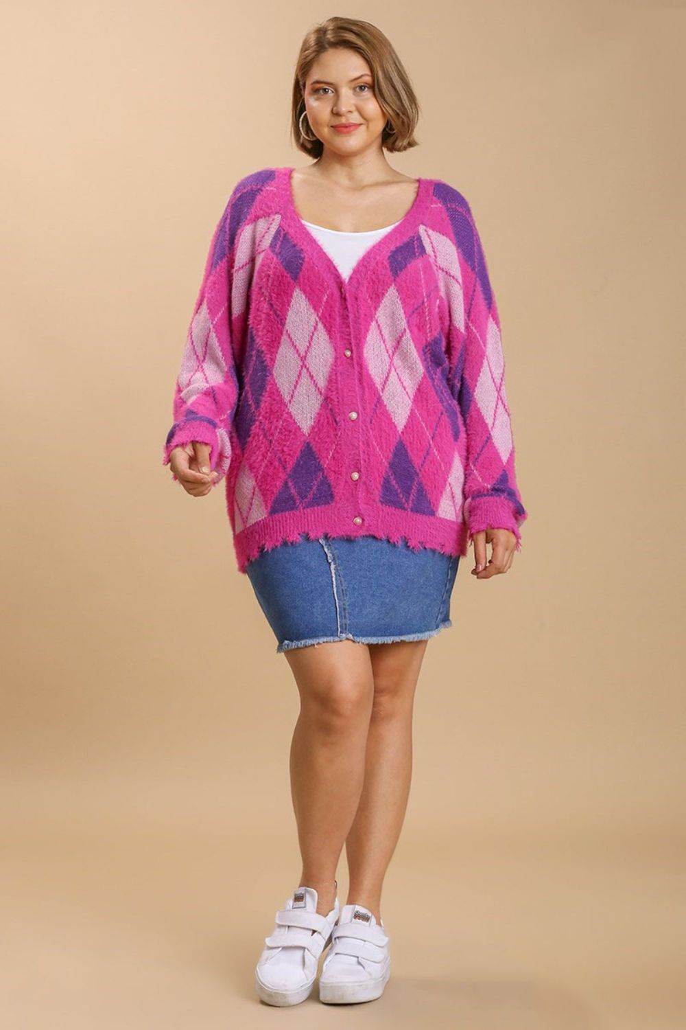 Umgee Full Size Argyle Pattern V-Neck Button Front Cardigan Plus Size - Hovatok