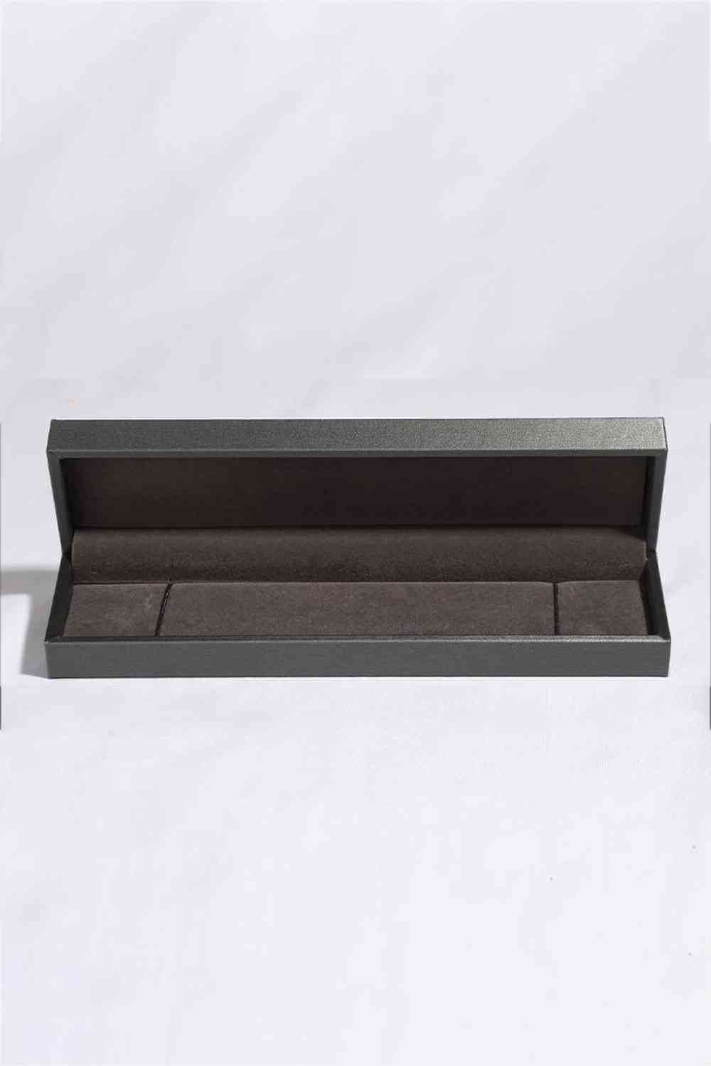 Adored Show You The Way Moissanite Bracelet - Hovatok