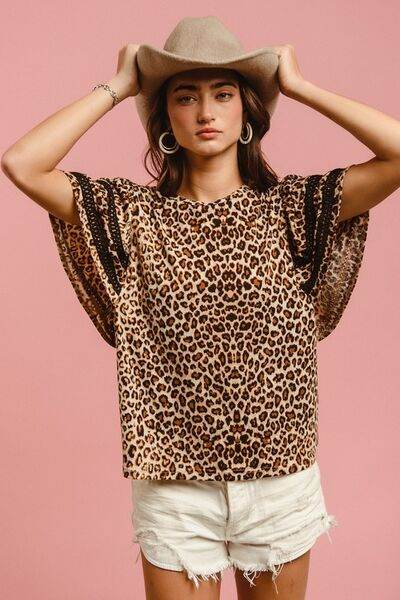 BiBi Leopard Crochet Trim Round Neck Short Sleeve Top - Hovatok
