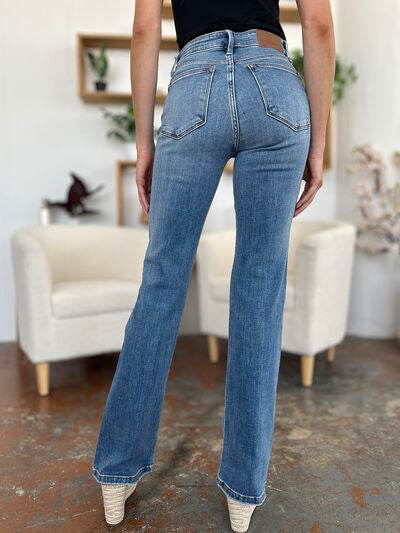 Judy Blue Full Size Mid-Rise Waist Straight Jeans - Hovatok