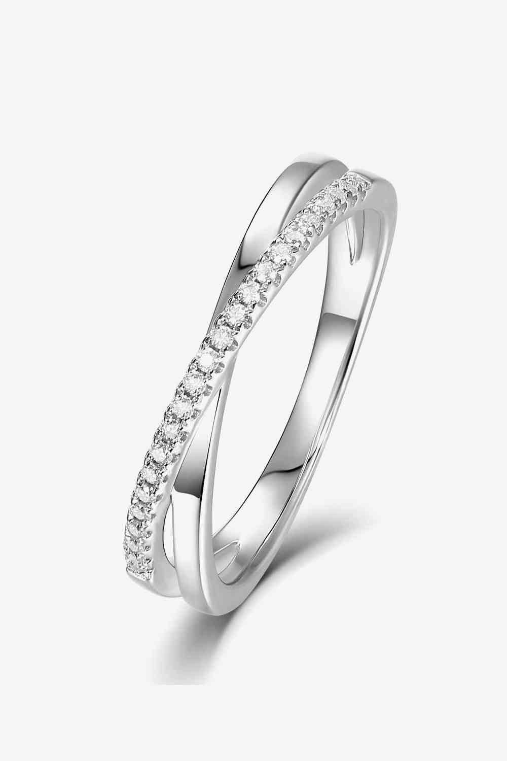 Adored Moissanite Crisscross 925 Sterling Silver Ring - Hovatok