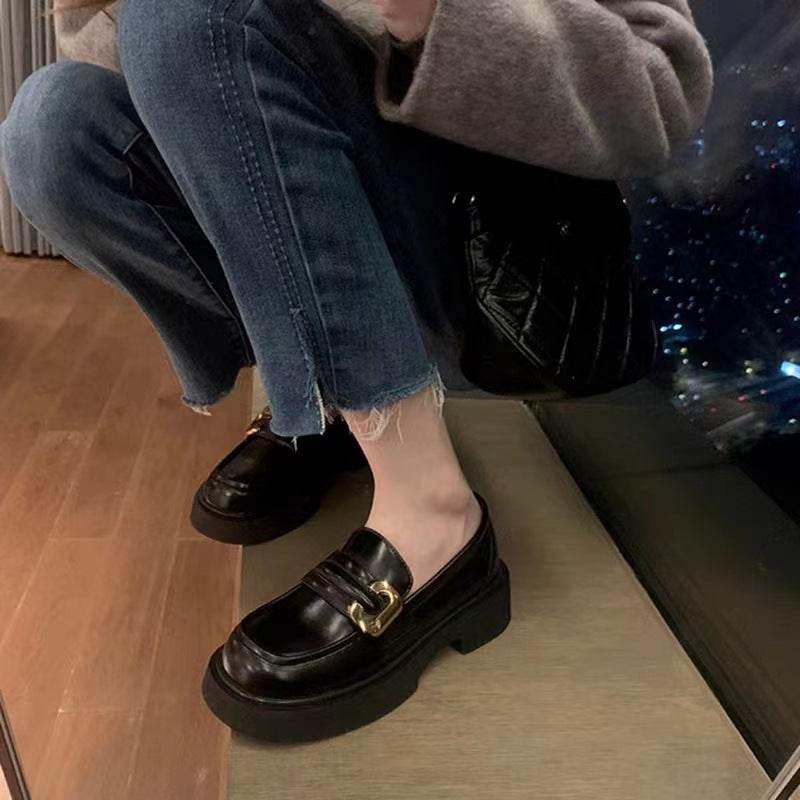Round Toe Platform Loafers - Hovatok
