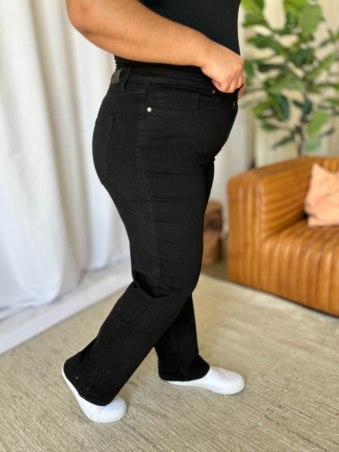 RFM High Rise Straight Tummy Control Jeans - Hovatok