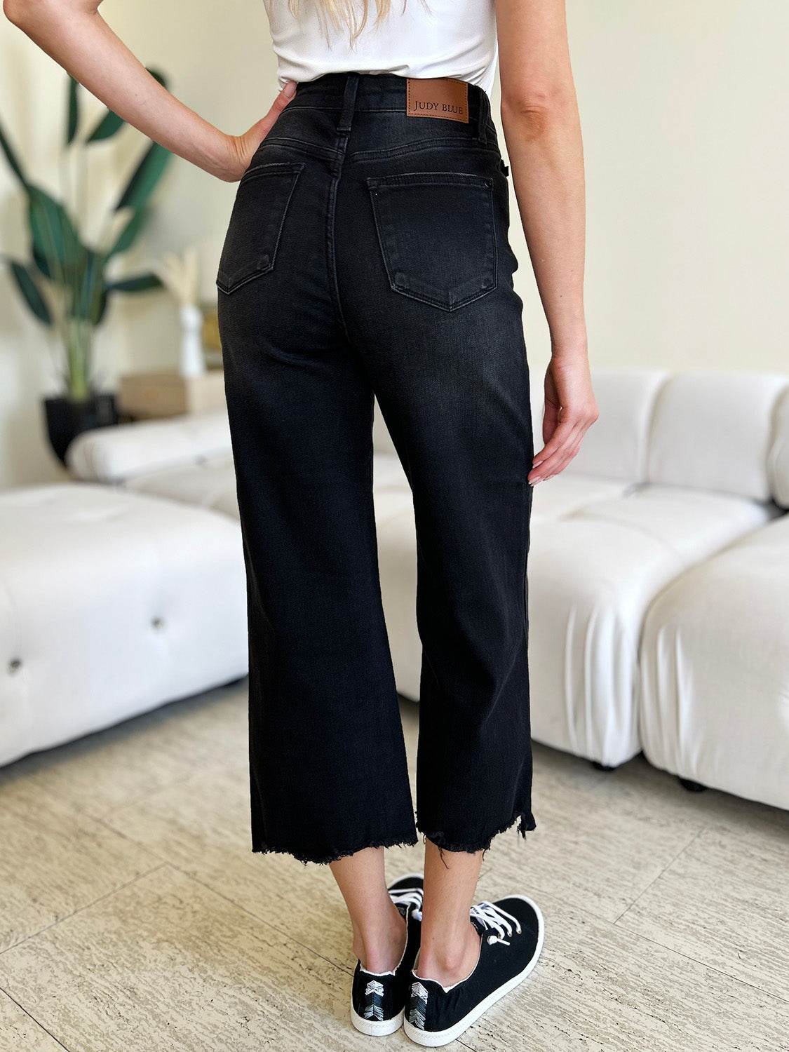 Judy Blue Full Size High Waist Button Fly Jeans - Hovatok