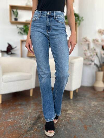 Judy Blue Full Size Mid-Rise Waist Straight Jeans - Hovatok