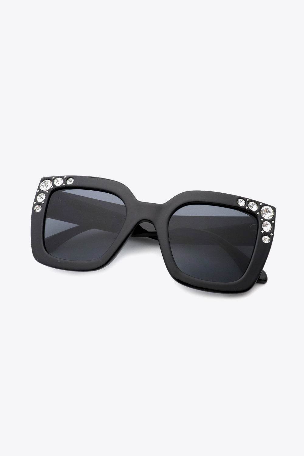 Inlaid Rhinestone Polycarbonate Sunglasses - Hovatok