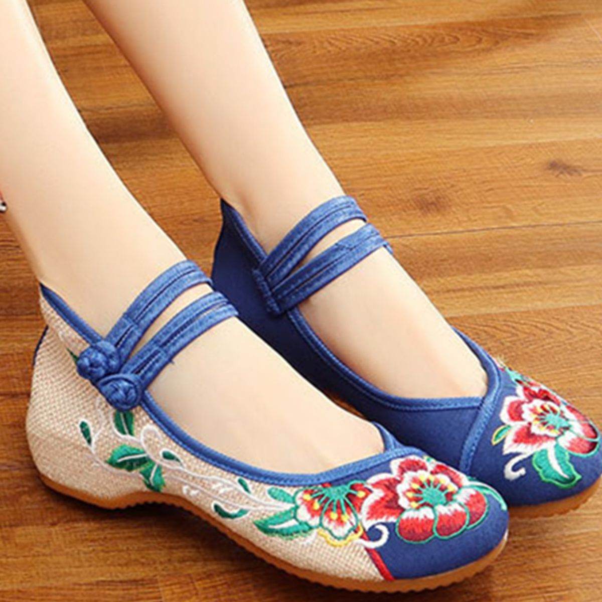 Embroidered Flat Slip-Ons - Hovatok