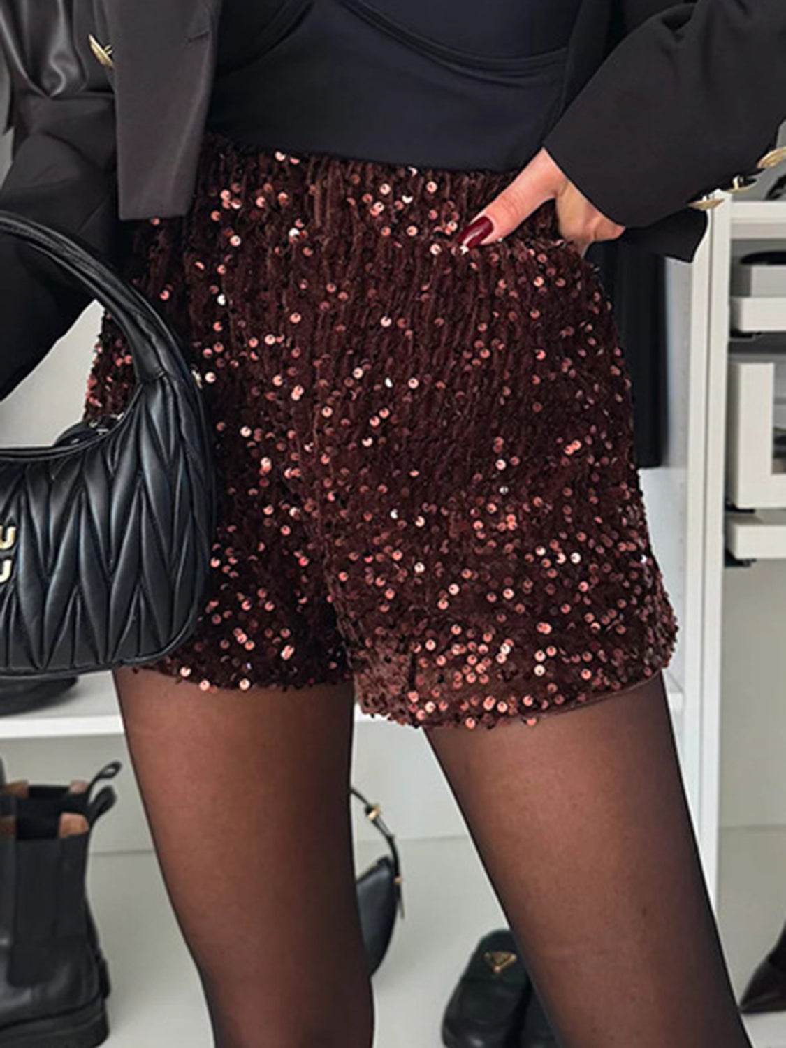 Sequin Mid Rise Shorts - Hovatok