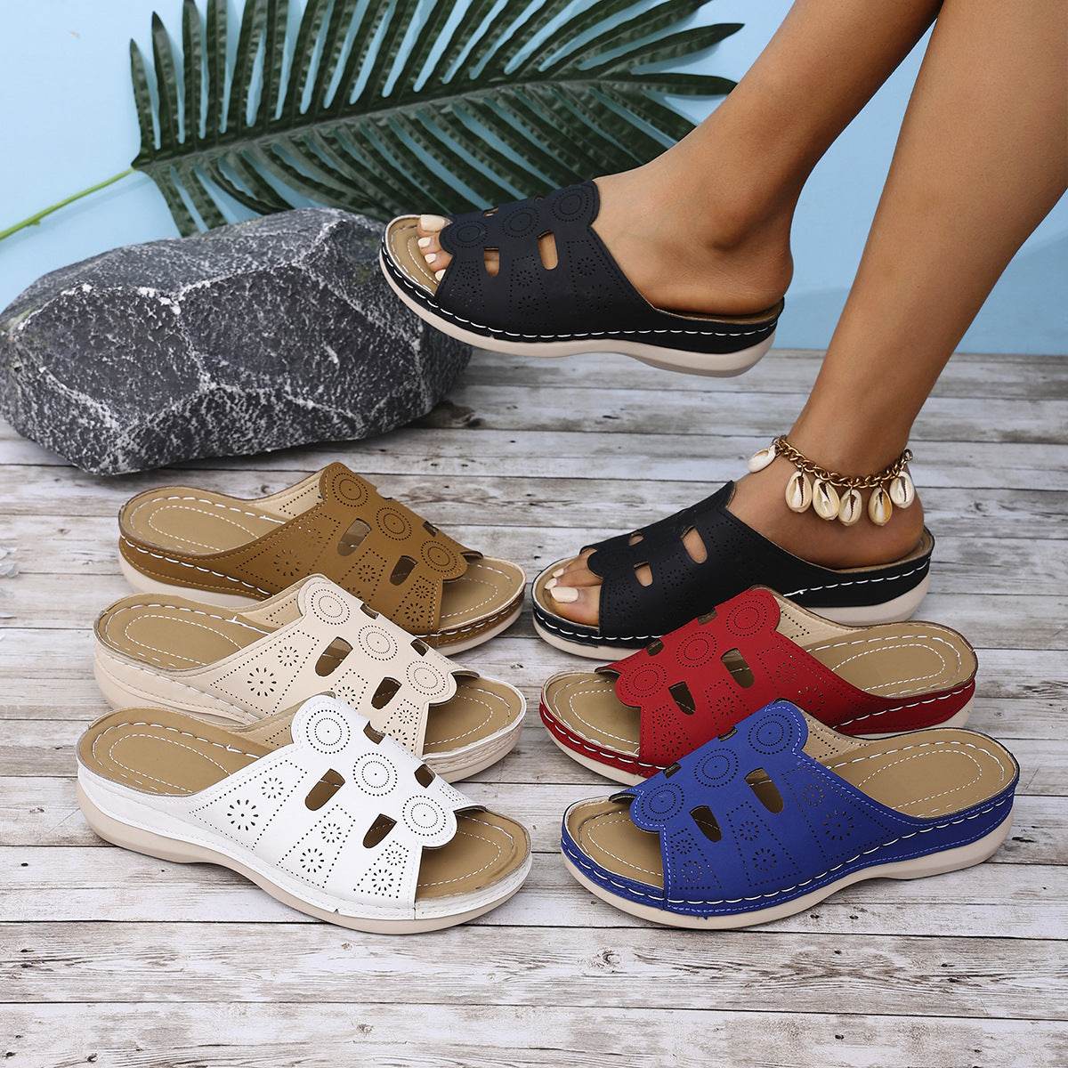 Open-Toe Cutout Sandals - Hovatok