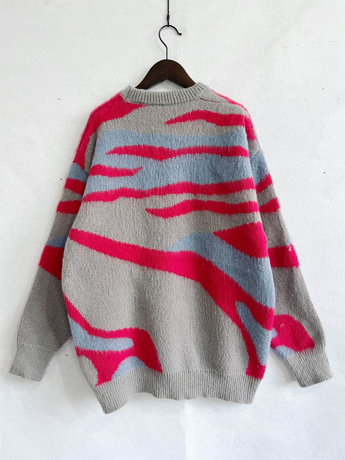 Color Block Round Neck Sweater - Hovatok
