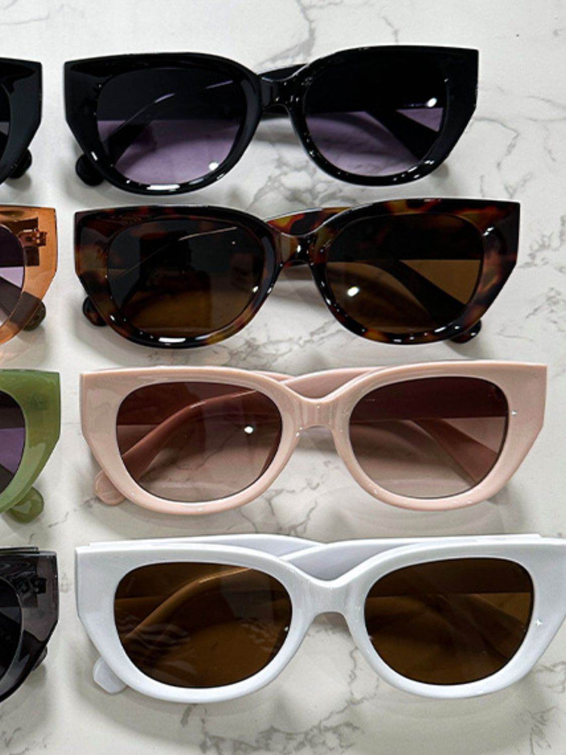Cat Eye Polycarbonate Frame Sunglasses - Hovatok