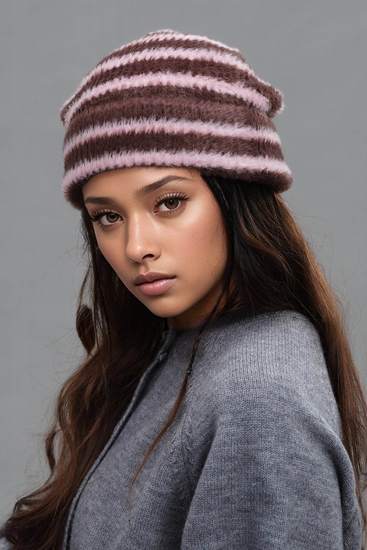 Fuzzy Contrast Striped Thermal Hat - Hovatok