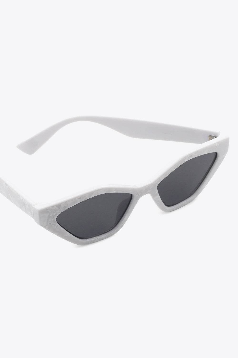 Cat Eye Polycarbonate Sunglasses - Hovatok
