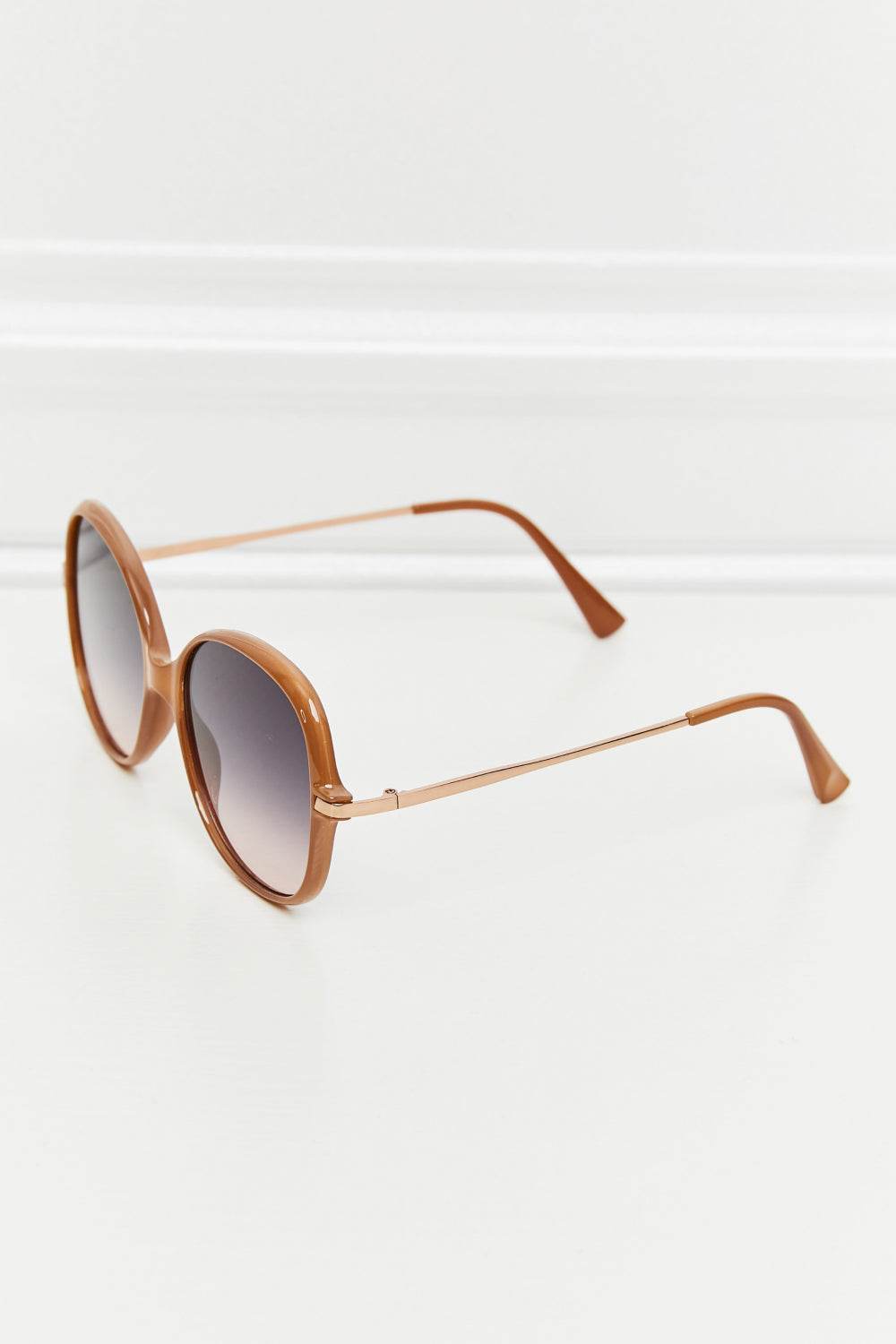 Metal-Plastic Hybrid Full Rim Sunglasses - Hovatok