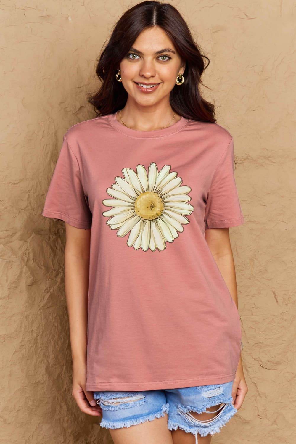 Simply Love Full Size FLOWER Graphic Cotton Tee - Hovatok