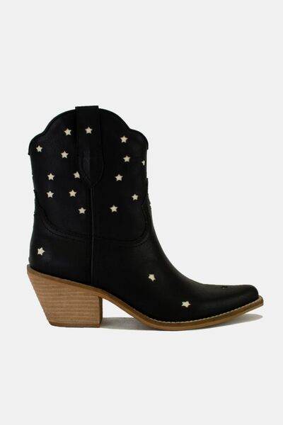 Beast Fashion Faux Leather Star-Shaped Cutouts Point Toe Boots - Hovatok