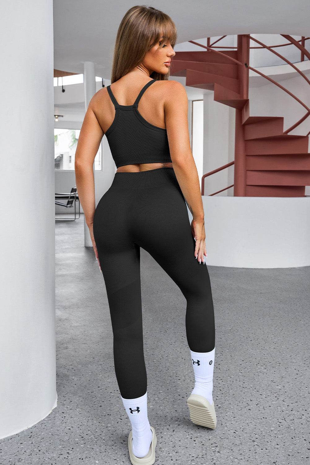 Tank Cropped Active Top and Pants Set - Hovatok