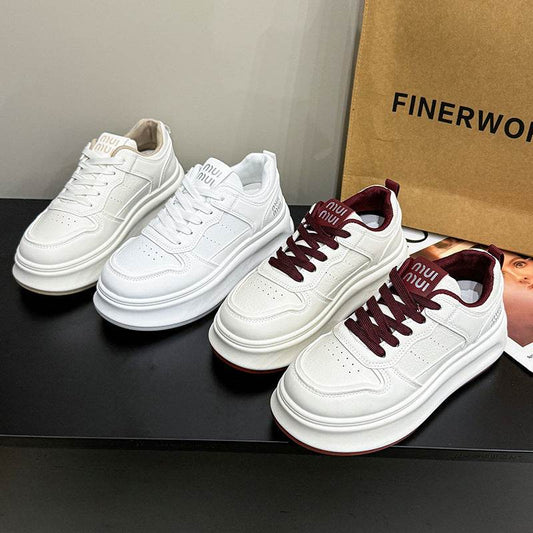Round Toe Platform Sneakers - Hovatok