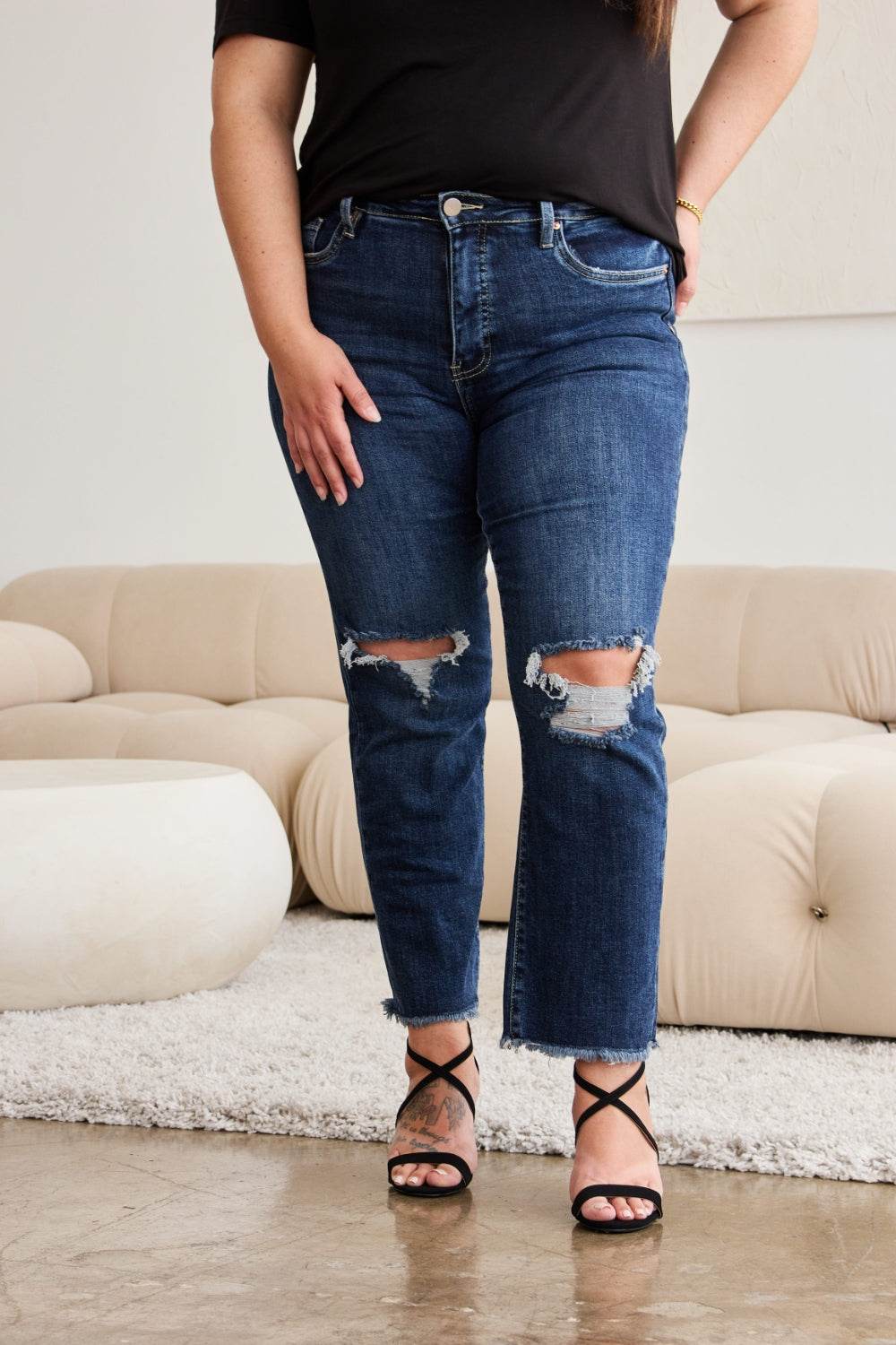 RFM Crop Dylan Full Size Tummy Control Distressed High Waist Raw Hem Jeans - Hovatok