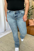 Judy Blue Full Size Medium Rise Bootcut Jeans - Hovatok