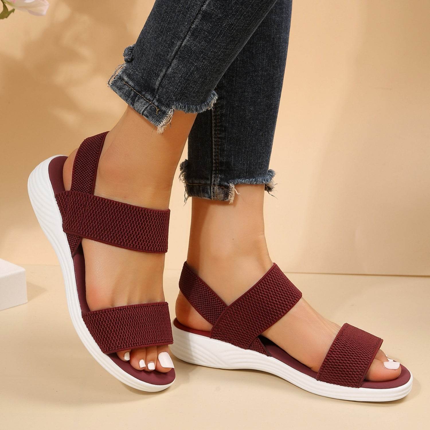 Rubber Open Toe Low Heel Sandals - Hovatok