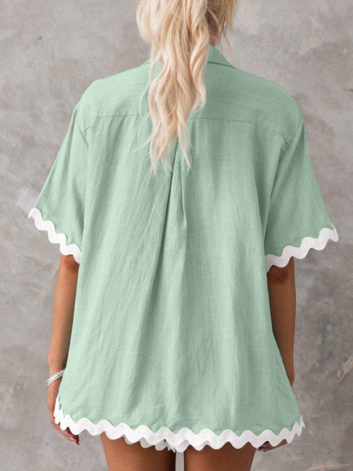 Contrast Trim Half Sleeve Top and Shorts Set - Hovatok