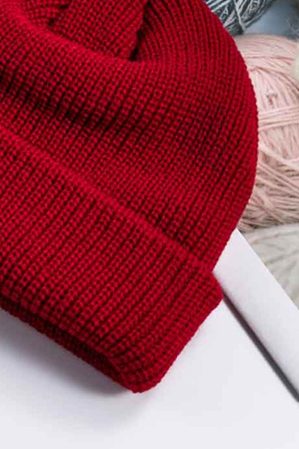Cozy Rib-Knit Cuff Beanie - Hovatok
