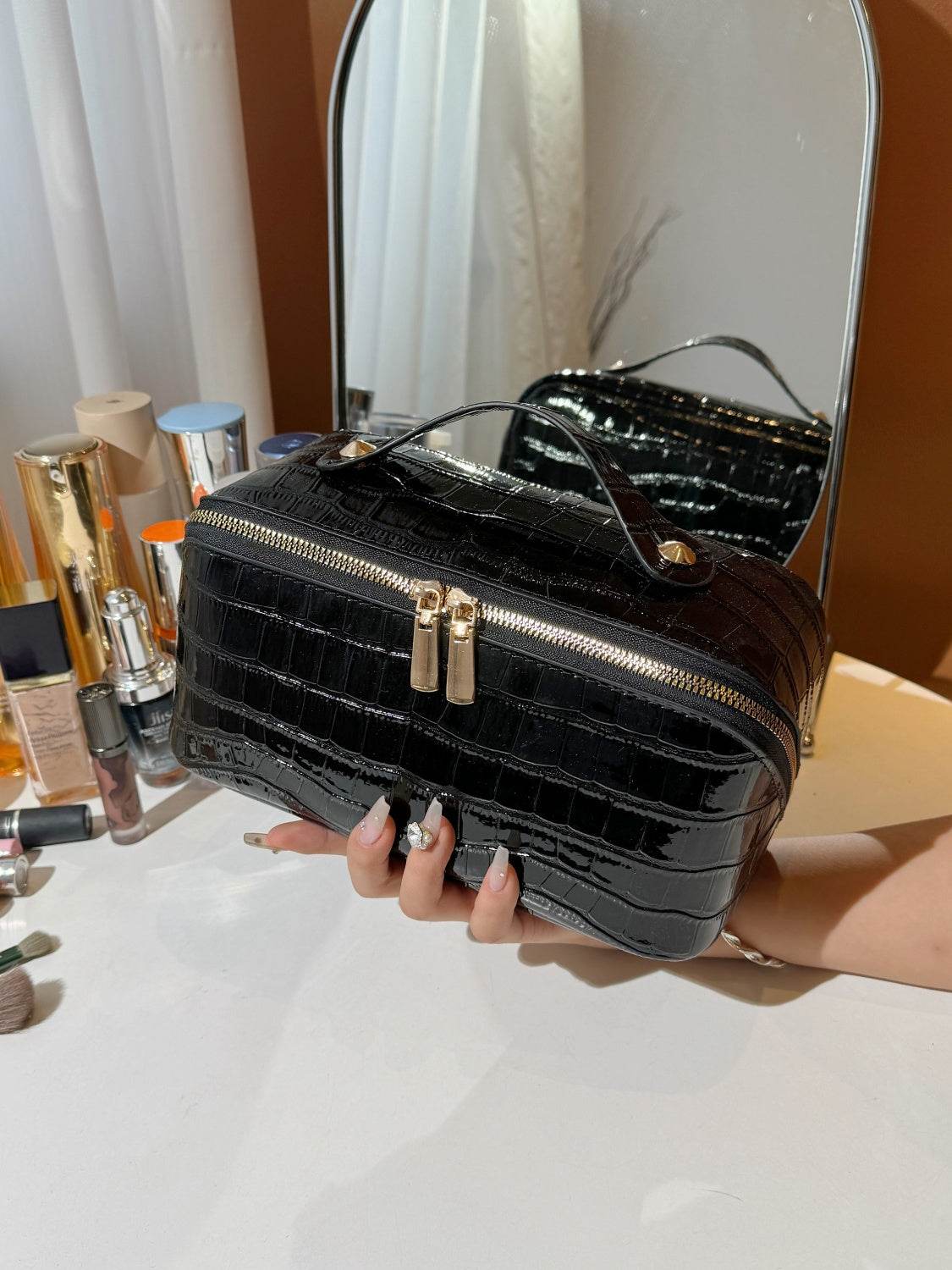 PU Leather Solid Color Wristlet - Hovatok