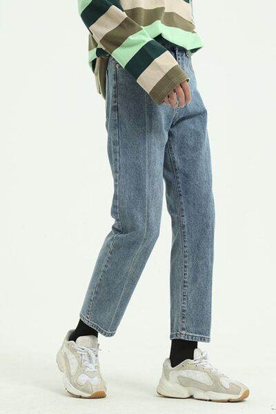 Straight Leg Jeans with Pockets - Hovatok