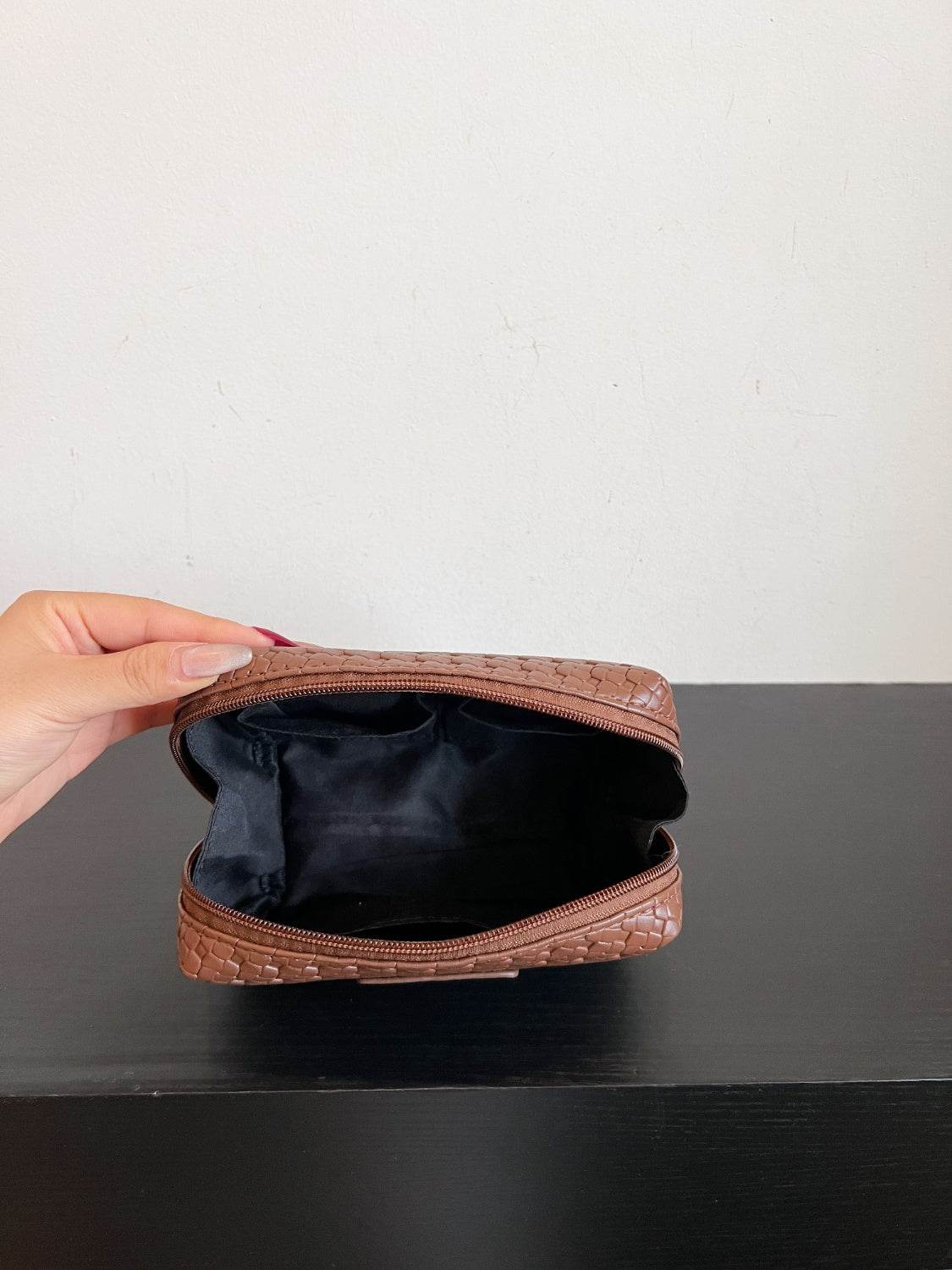 PU Leather Woven Clutch - Hovatok