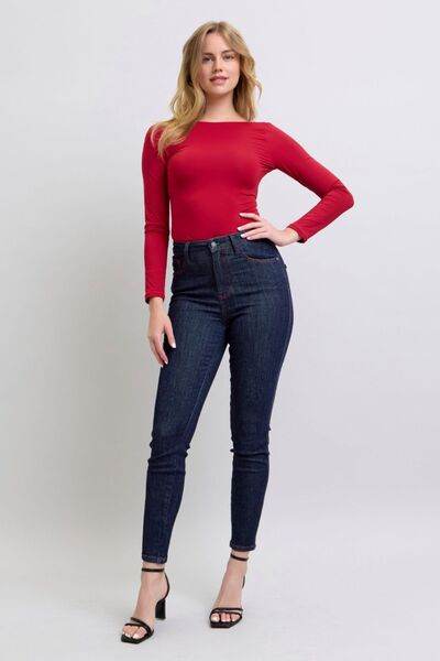 Judy Blue Full Size Heart Shaped Back Pockets Skinny Jeans - Hovatok