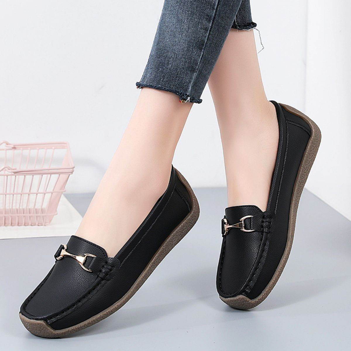 Solid Color Flat Slip-Ons - Hovatok
