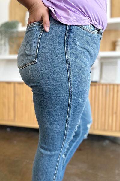 Judy Blue Full Size Distressed Raw Hem Bootcut Jeans - Hovatok