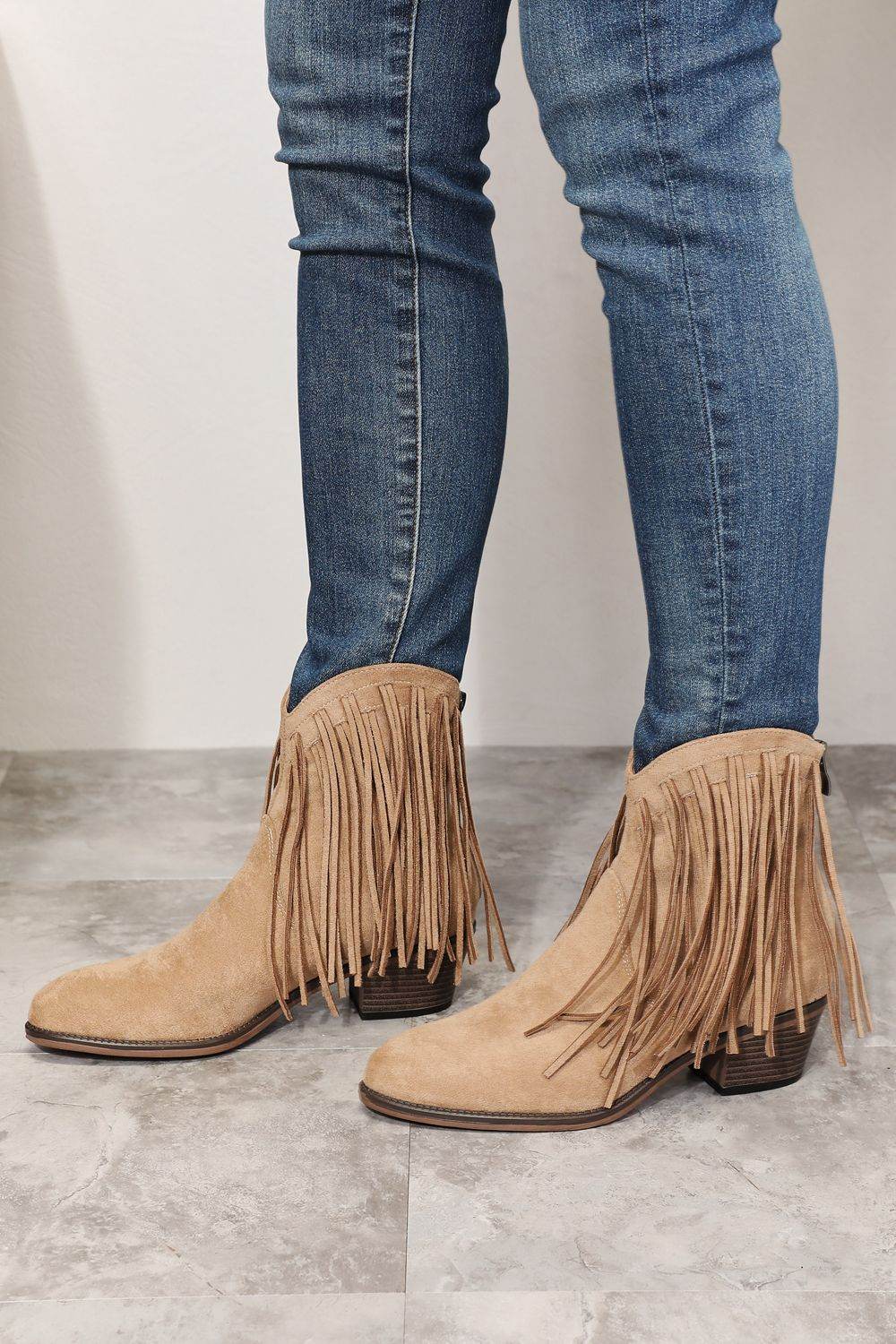 Legend Women's Fringe Cowboy Western Ankle Boots - Hovatok