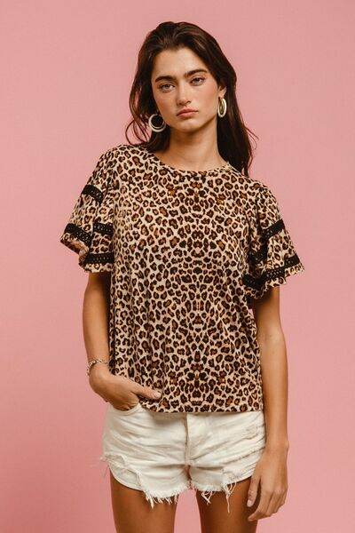 BiBi Leopard Crochet Trim Round Neck Short Sleeve Top - Hovatok