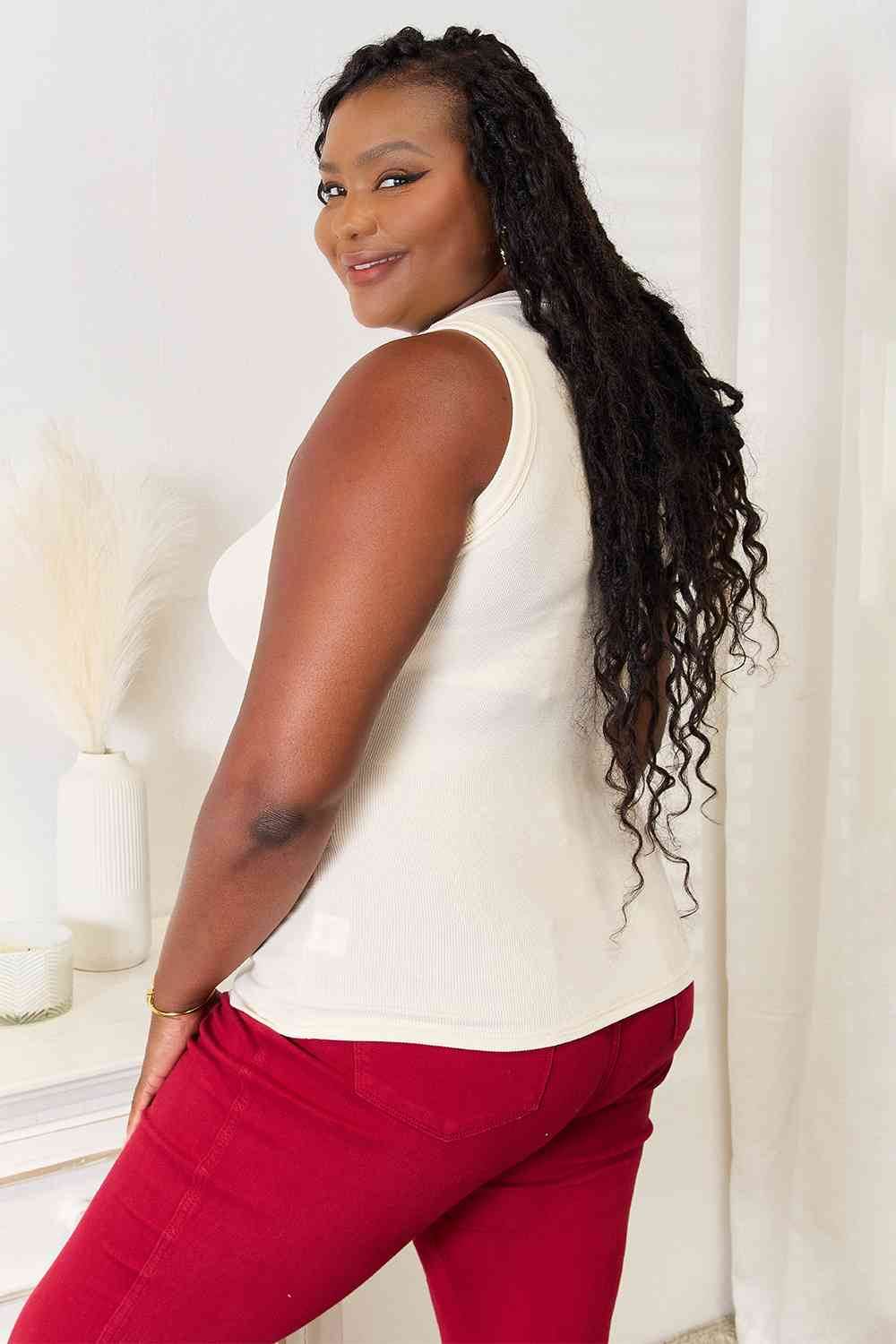 Basic Bae Full Size Round Neck Tank - Hovatok