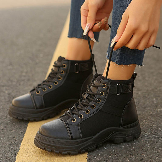 Round-Toe Lace-Up Boots - Hovatok