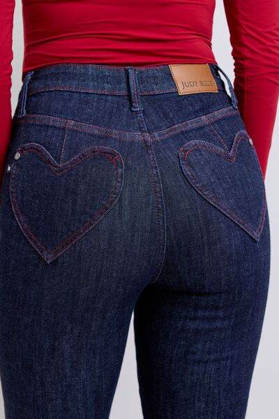 Judy Blue Full Size Heart Shaped Back Pockets Skinny Jeans - Hovatok