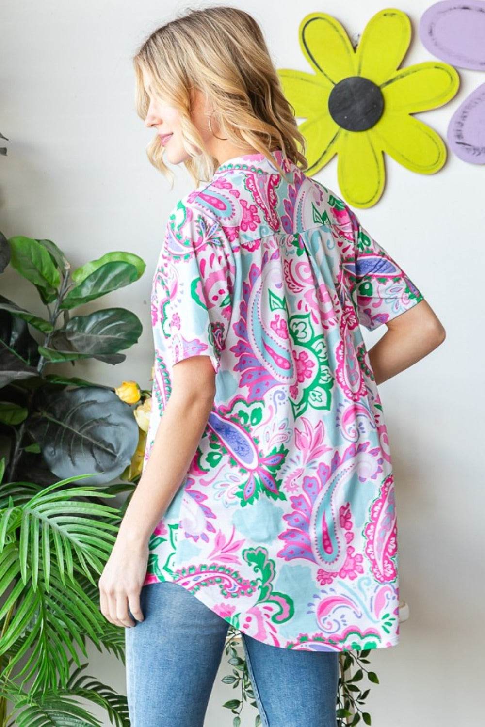 Heimish Full Size Paisley Print Short Sleeve Top - Hovatok
