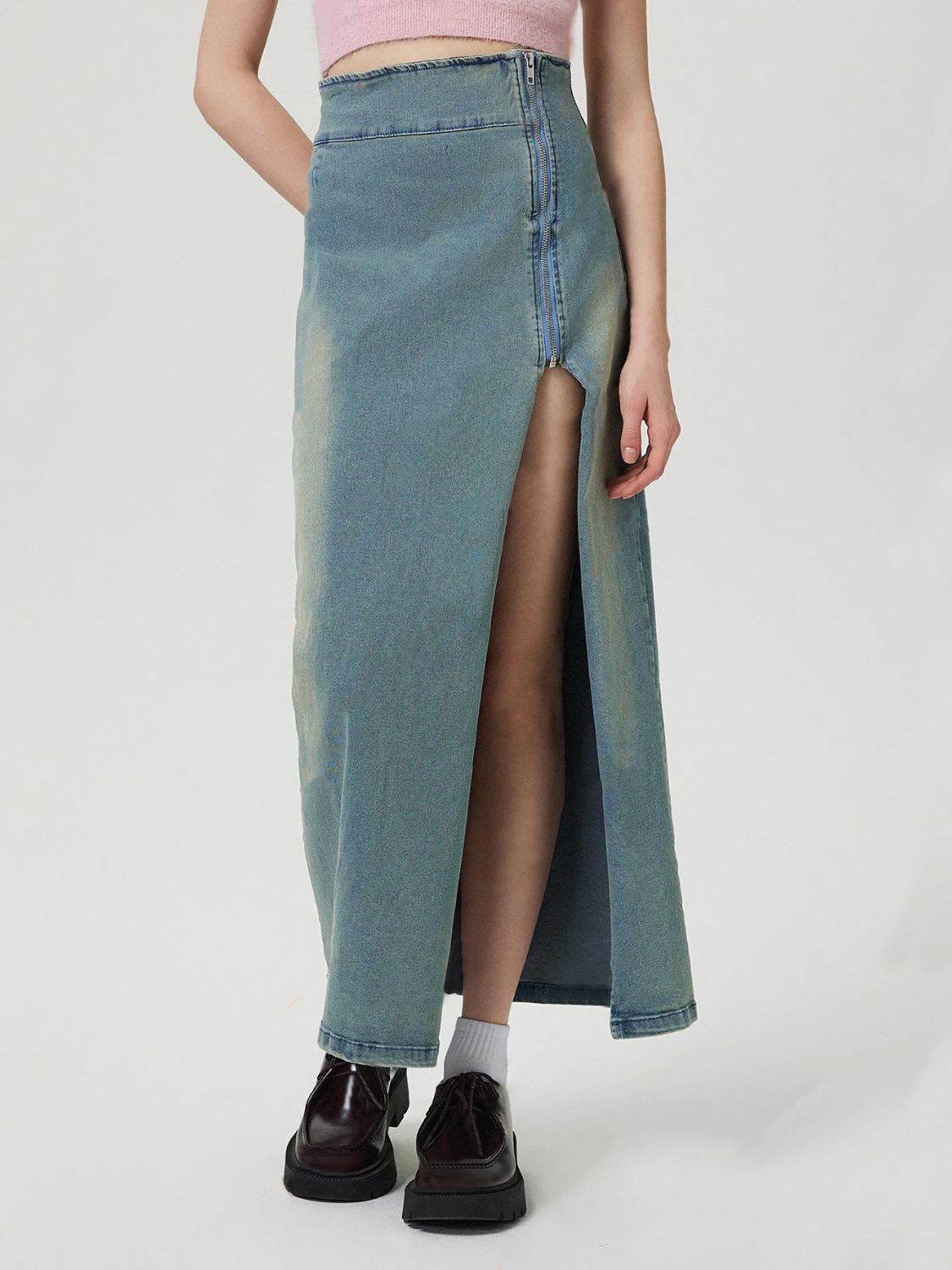 Slit Denim Skirt with Zip - Hovatok