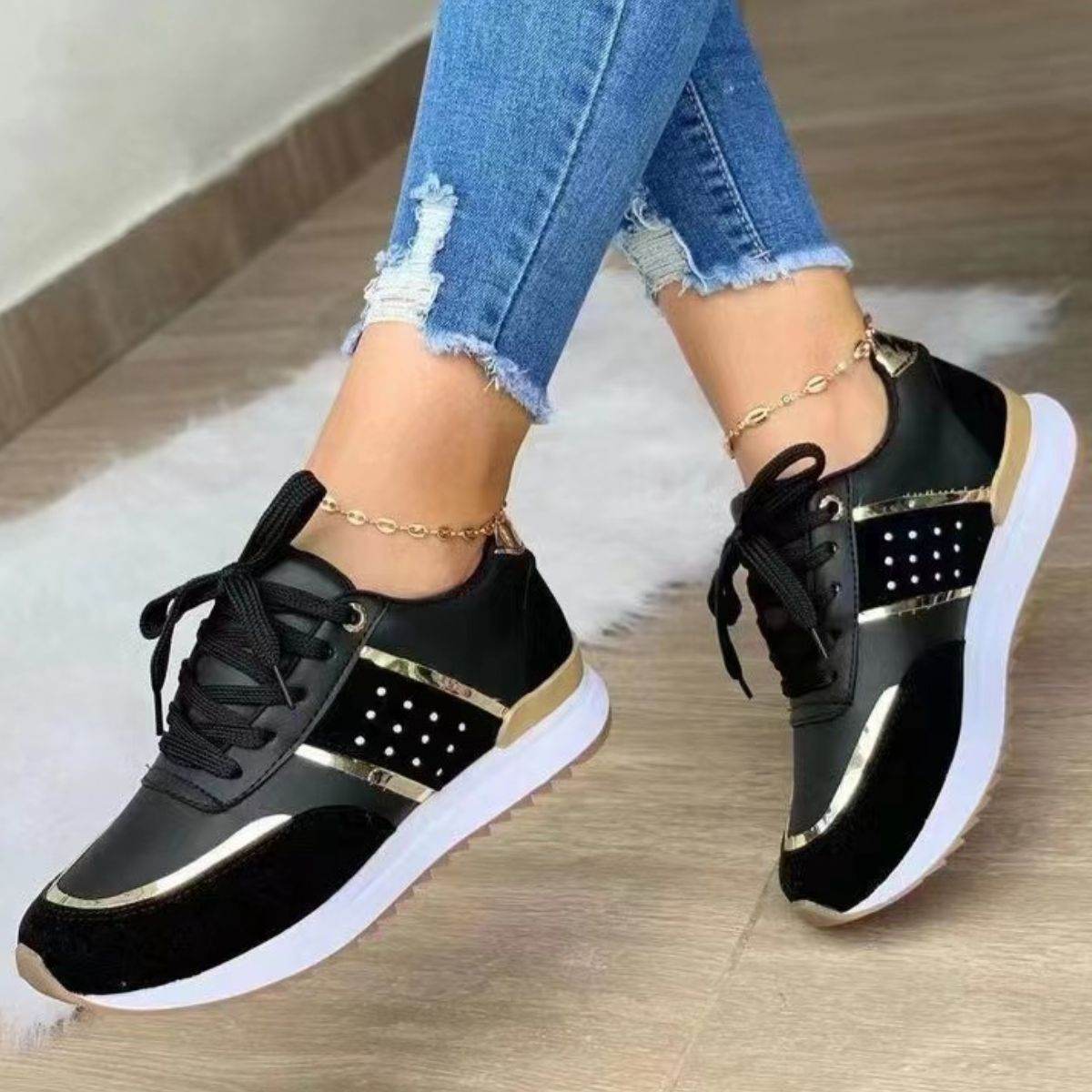 Round Toe Lace Up Platform Sneakers - Hovatok