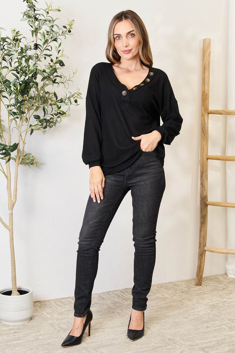 Zenana Buttoned Long Sleeve Blouse - Hovatok
